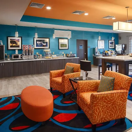 Best Western Plus Lonestar Inn & Suites-2