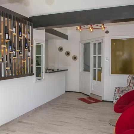 Hostal Emporda-3