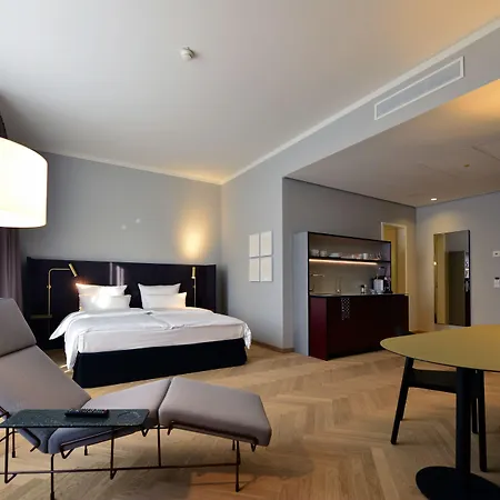 Melter Hotel & Apartments - A Neighborhood Hotel-3