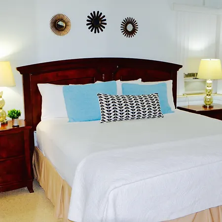 Sea Turtle Inn-2