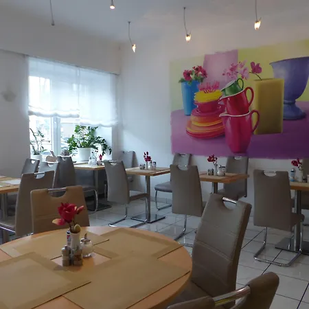 Hotel am Ludwigsplatz-3