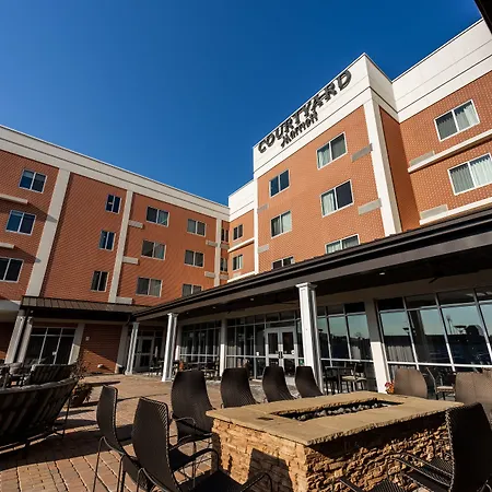 Courtyard By Marriott Rome-2