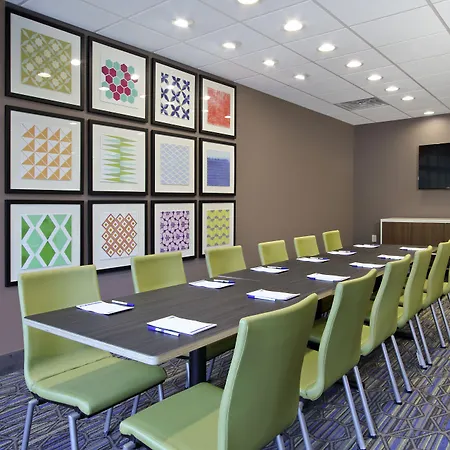 Holiday Inn Express & Suites Columbus North By Ihg-2