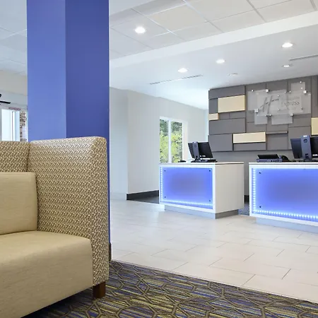 Holiday Inn Express & Suites Columbus North By Ihg-3