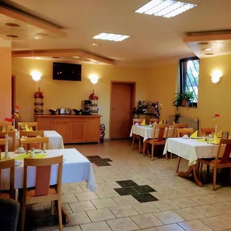 Hotel zum Schnackel-2