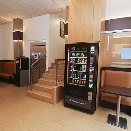 Hotel Esplugues-3