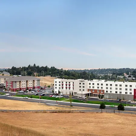 Courtyard By Marriott Pullman-3
