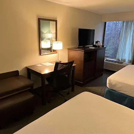 Quality Inn & Suites-3