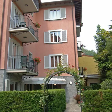 Residence Garden-3