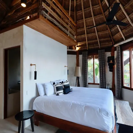 Casa Ganesh Beachfront Tulum Hotel-3