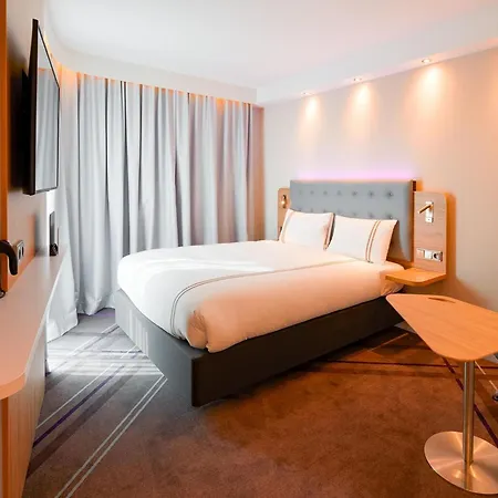 Premier Inn Mannheim City Centre-3