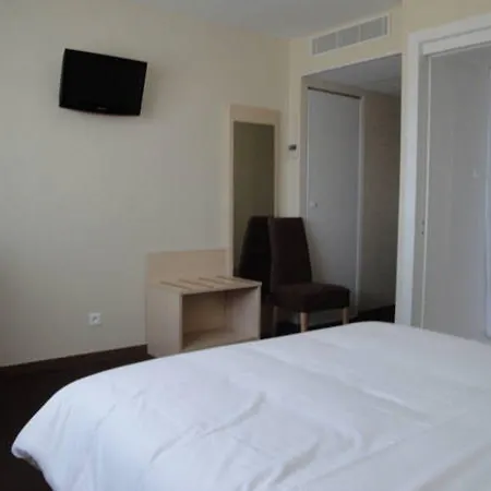 Cit'Hotel Talencia-3