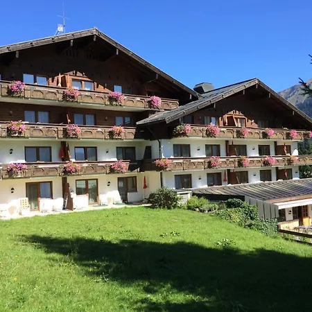 Suitehotel Kleinwalsertal-2