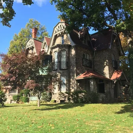 The Inn At Centre Park-2