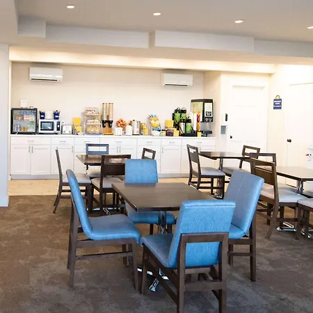 Days Inn By Wyndham Bar Harbor-3