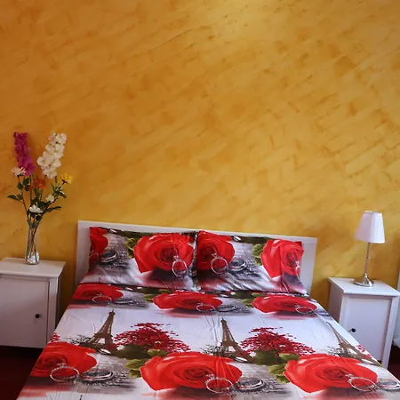 Venice Garden Apartments-3