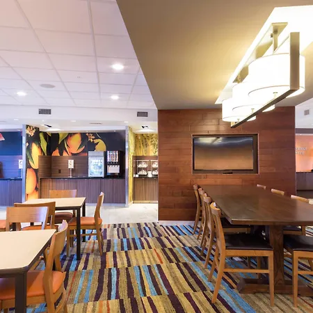 Fairfield Inn & Suites By Marriott Decorah-2