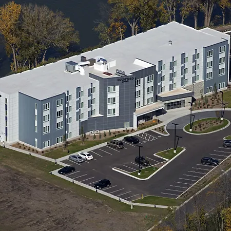 Courtyard By Marriott Appleton Riverfront-3