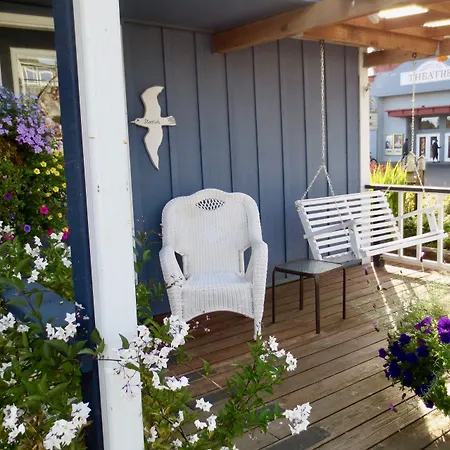 Boardwalk Cottages-3