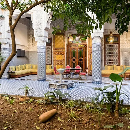 Riad Les Chrifis Navette Aeroport 24 Sur 24-2
