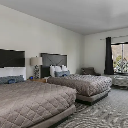Silver Creek Hotel-2