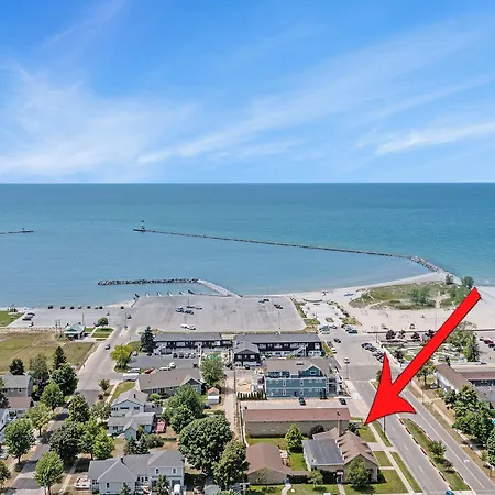 Ludington Pier House-2