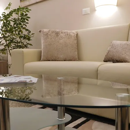 Hotel Etnea Royal Suites-3
