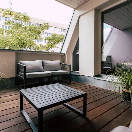 Luga Homes - Stadthaus-2