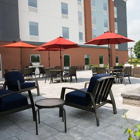 Hampton Inn & Suites Warrington Horsham-2