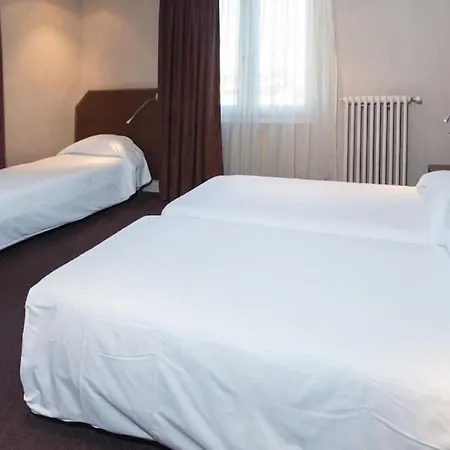 Brit Hotel Terminus-2