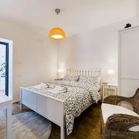White Rooms-2
