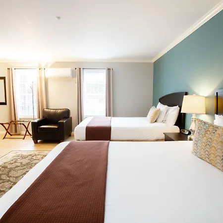 The Dahlonega Square Hotel-3