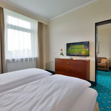 Hotel Der Lindenhof-3