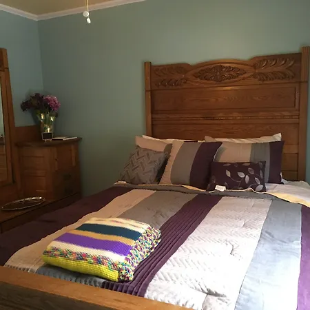 Rose Street Bed & Breakfast-3