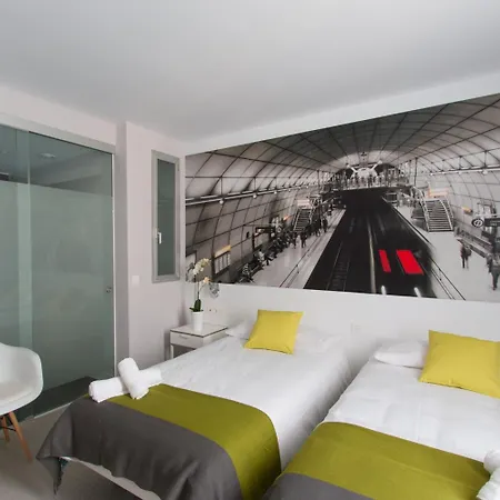 Bilbao City Rooms-3