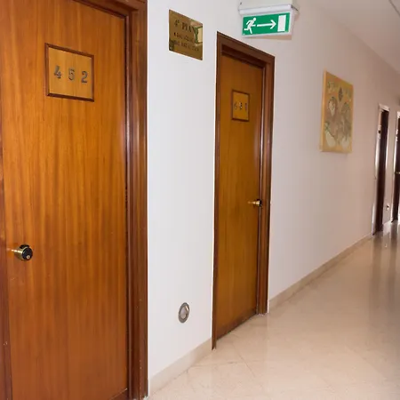 Hotel 7 Mari-3
