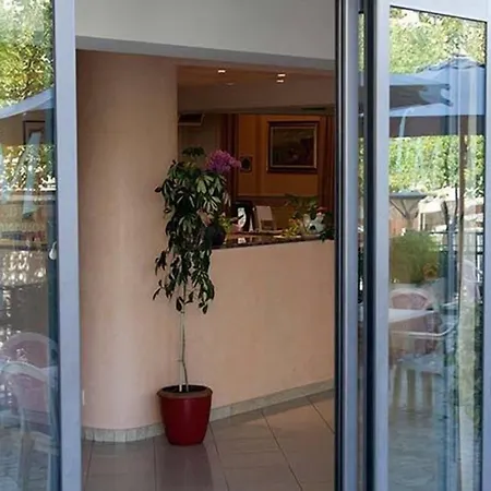 Hotel Monica-2