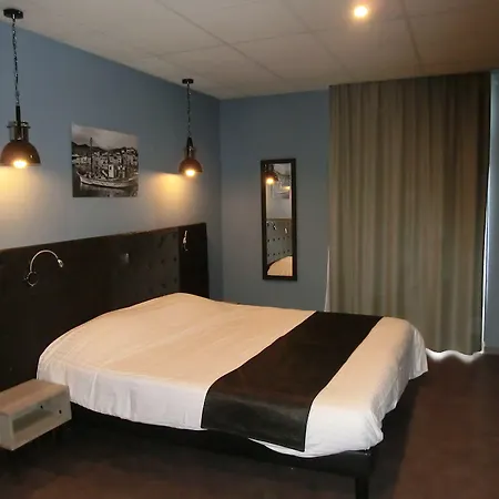 Hotel Sur Le Quai-3
