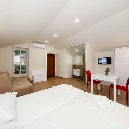 Idassa Atrium Rooms-3