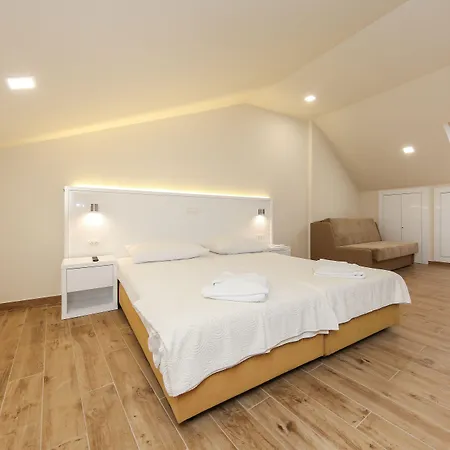 Idassa Atrium Rooms-2