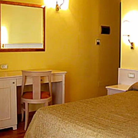 Albergo Teatro Romano-2