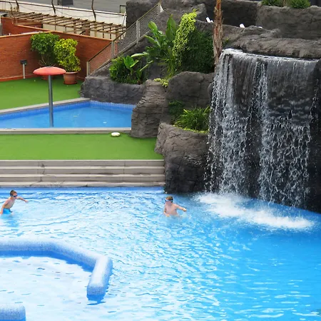 Hotel Papi-2