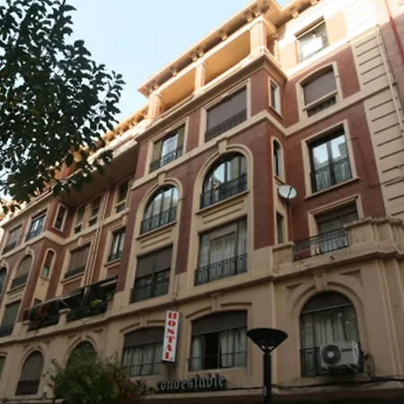 Hostal Rioja Condestable-3