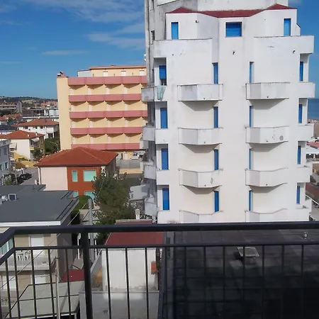 Hotel Italia-2