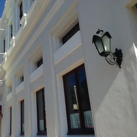 Central Palace Hotel-2