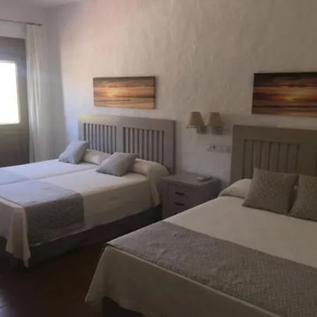 Hotel Almadrabeta-3