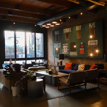 The Chicago Hotel Collection Wrigleyville-2