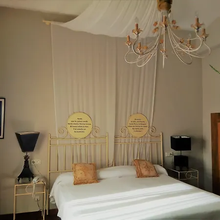Hotel Utopia-2