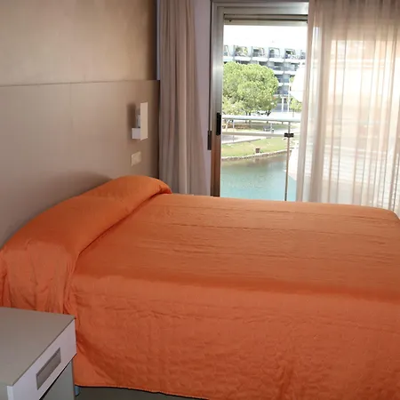 Hotel Marina-3