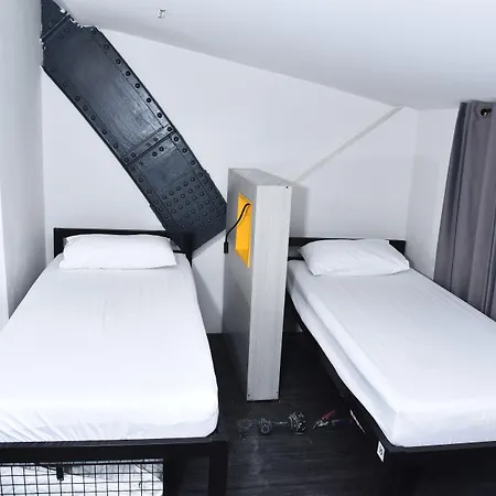 Cinema Hostel-3